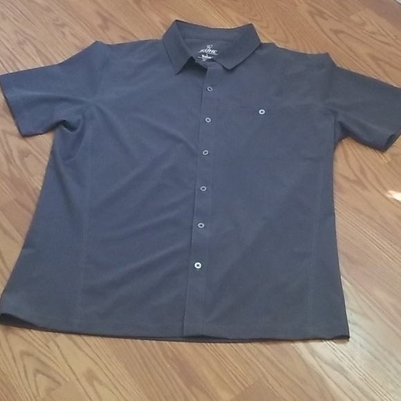 Kuhl Other - Kuhl born in the mountain button down lg
